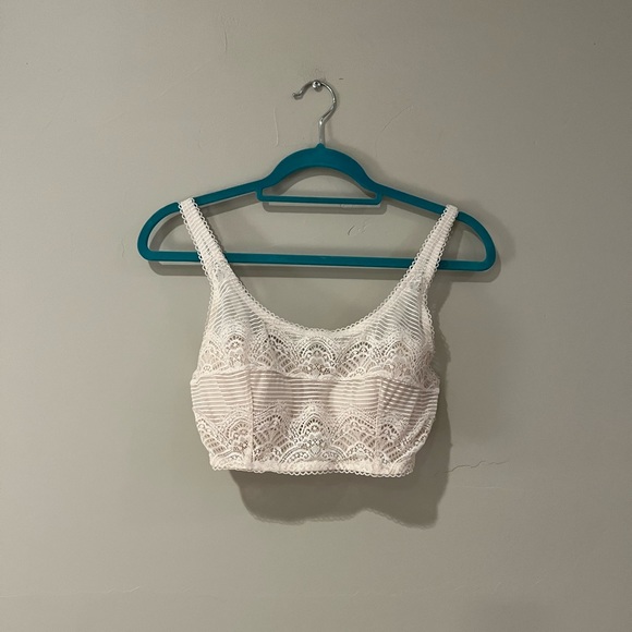 Victoria's Secret Lace Bra - Picture 2 of 9